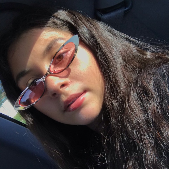 Meet your Posher, Diane - Picture 1 of 1